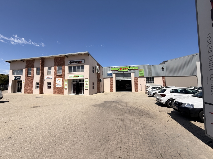 To Let commercial Property for Rent in Rivergate Western Cape